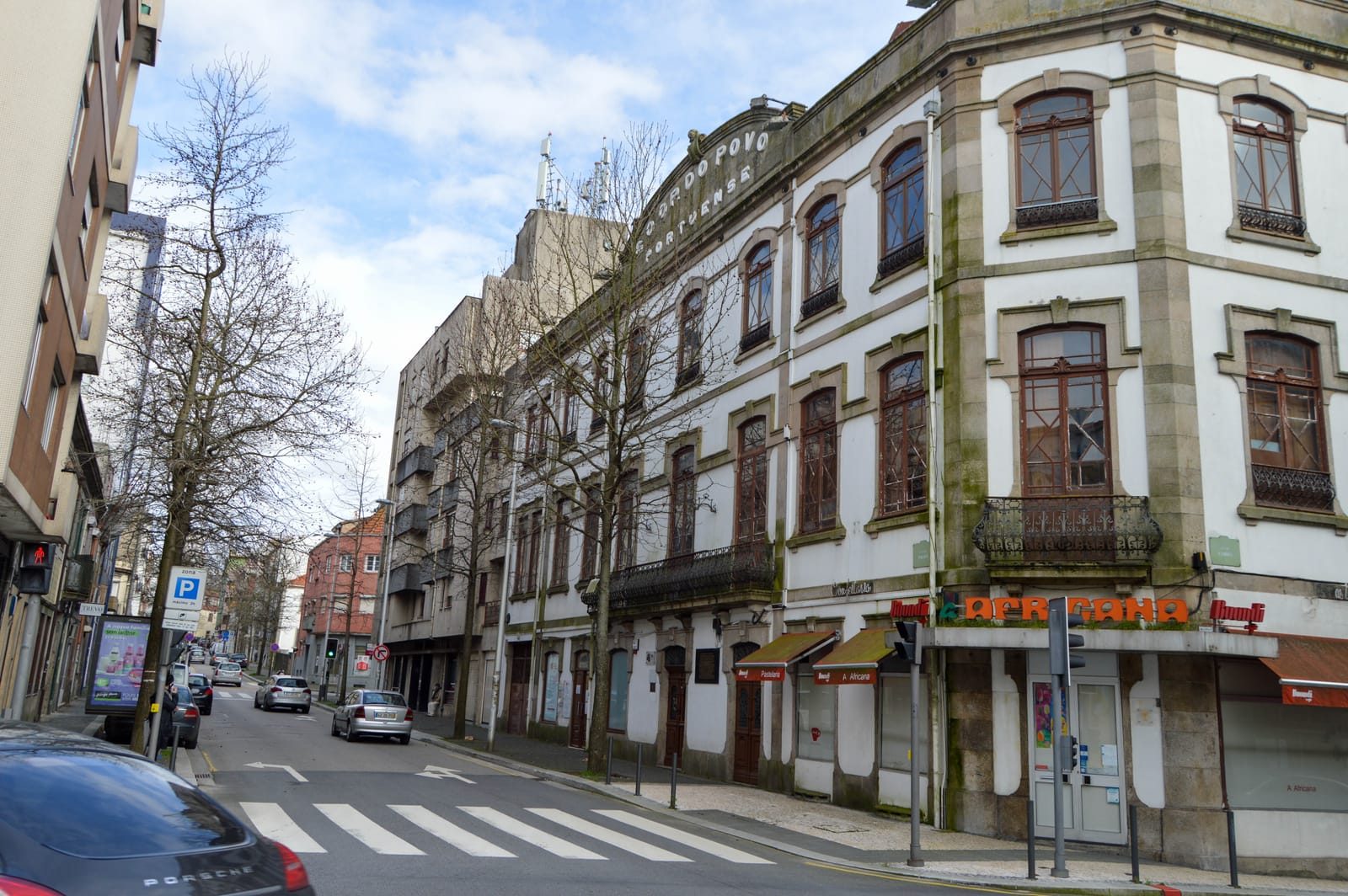 Edifício histórico da Cooperativa do Povo Portuense, no Porto